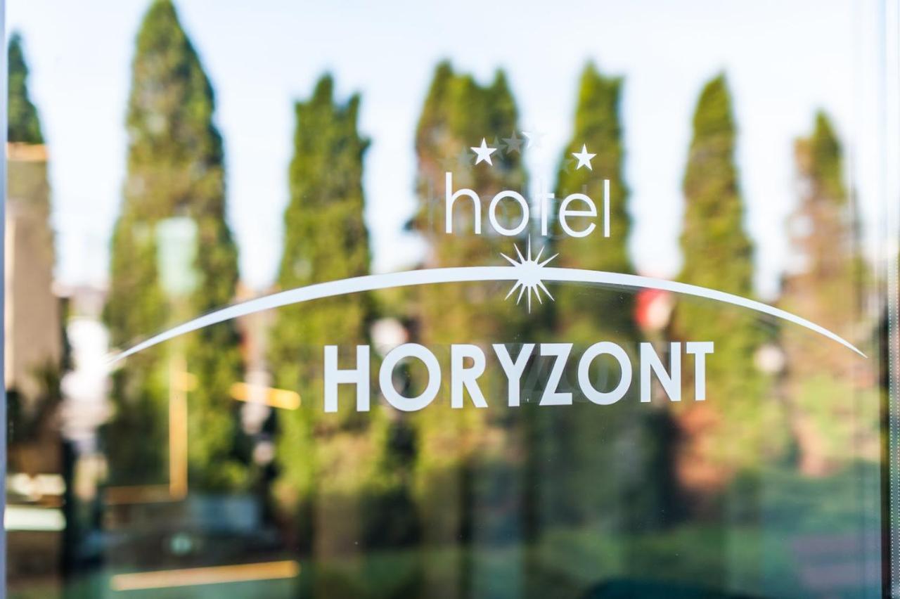 Hotel Horyzont Rzeszow Bagian luar foto