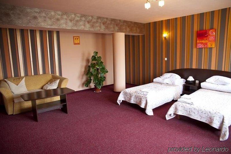 Hotel Horyzont Rzeszow Ruang foto